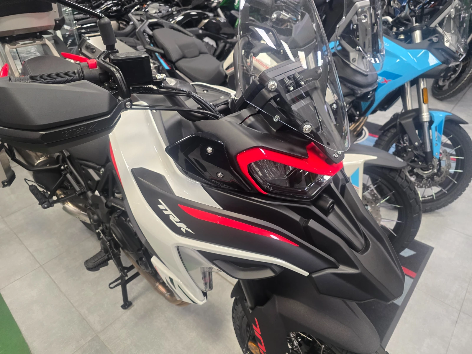 Benelli TRK 702X TRAVEL PACK NEW!!! KM.0!!!Euro 5+ !!! 2025 | Mobile.bg � ����������� 6