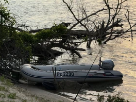 Лодка Собствено производство Honda, снимка 4 - Воден транспорт - 52866415