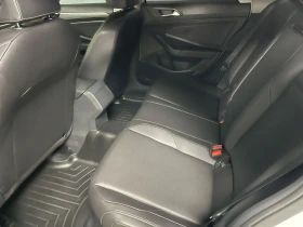 VW Jetta AUTOMAT-CarPlay-AndroidAuto-Кожа- ТОП Състояние!, снимка 10