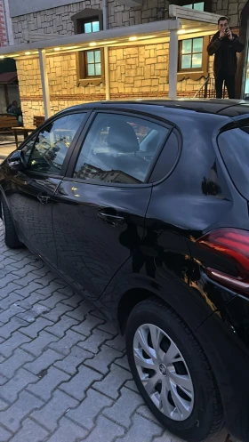 Обява за продажба на Peugeot 208 ~18 200 лв. - изображение 2