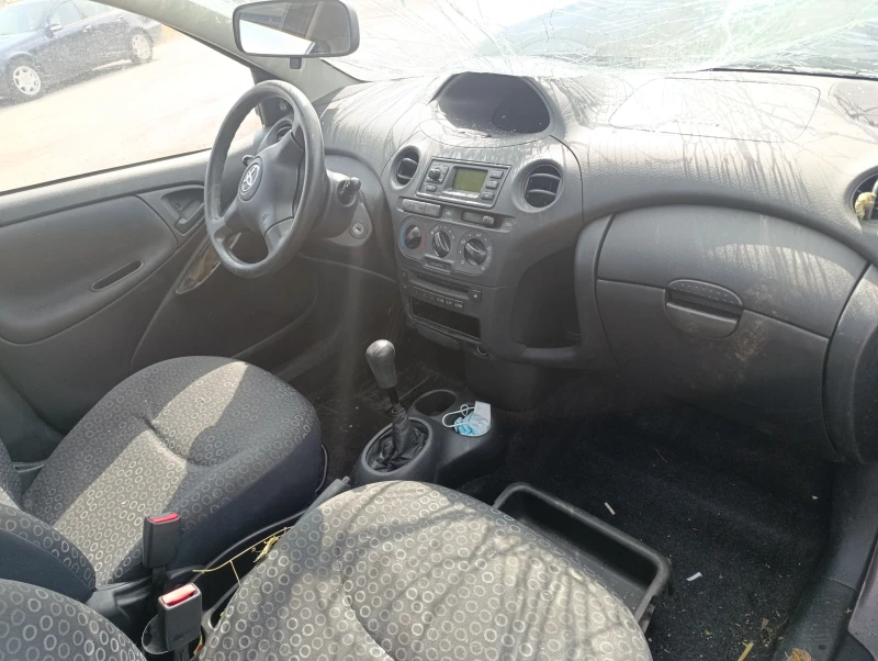 Toyota Yaris 1.4DID, снимка 8 - Автомобили и джипове - 46968956