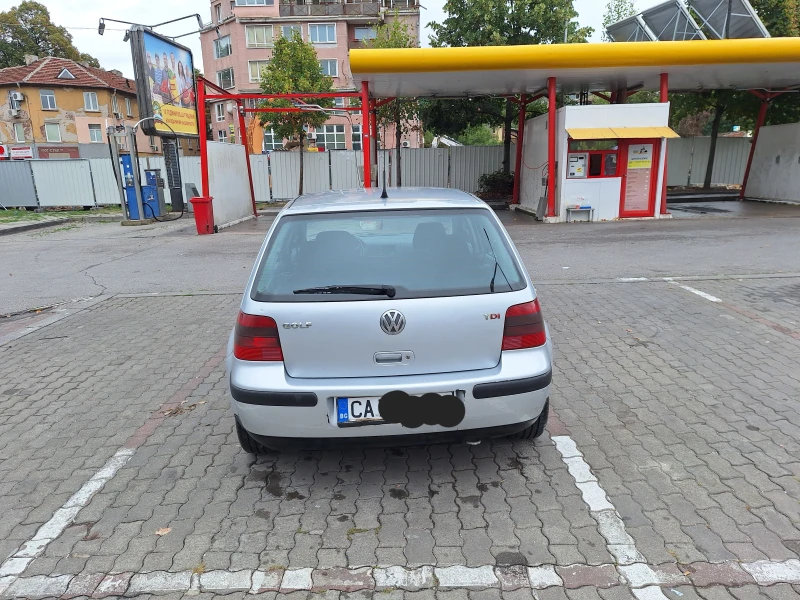 VW Golf 1.9 TDI, 6-скорости, 131к.с, снимка 3 - Автомобили и джипове - 47246994