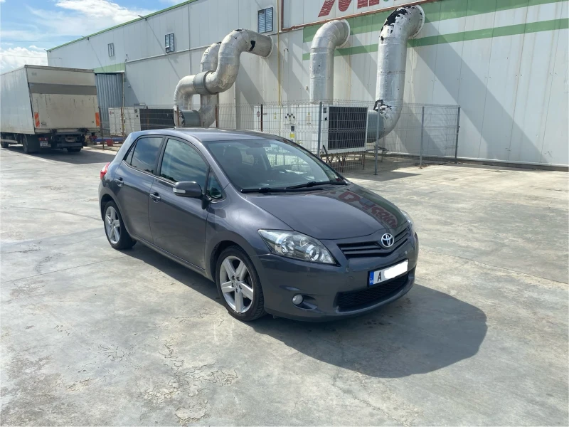 Toyota Auris, снимка 7 - Автомобили и джипове - 47312095