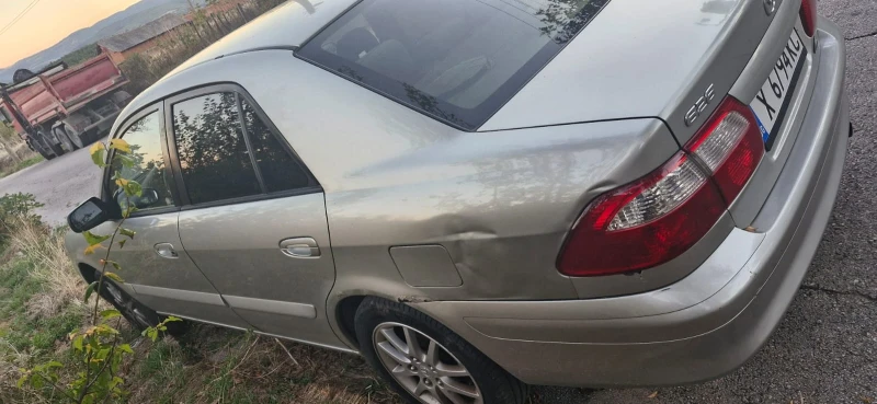 Mazda 626, снимка 2 - Автомобили и джипове - 47439939