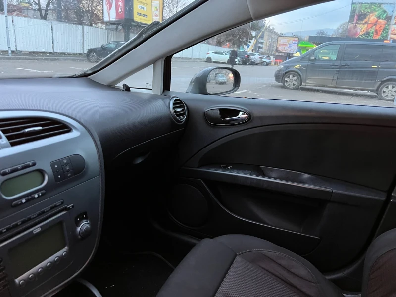 Seat Leon 1.9TDI, снимка 8 - Автомобили и джипове - 48816510