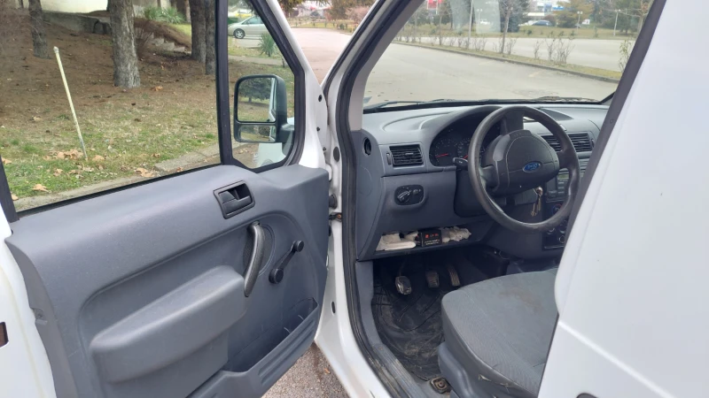 Ford Connect T200, снимка 6 - Автомобили и джипове - 49178091