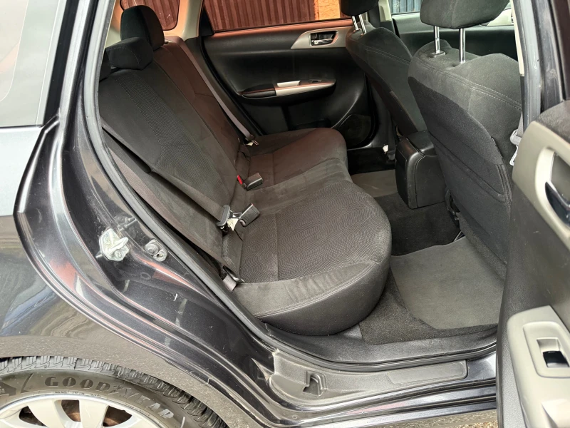 Subaru Impreza 1.5R GAZ injection, снимка 9 - Автомобили и джипове - 51989798