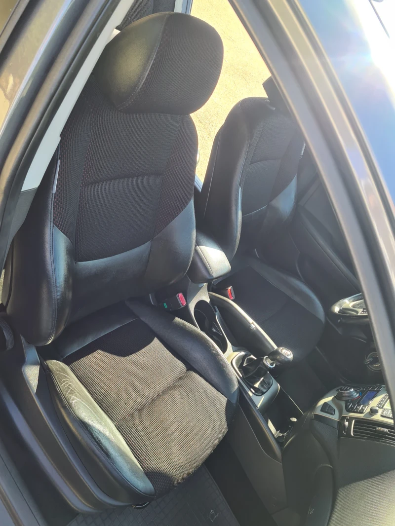 Hyundai I30 Combi 1.6 Crdi 116 k.c, снимка 10 - Автомобили и джипове - 52176348