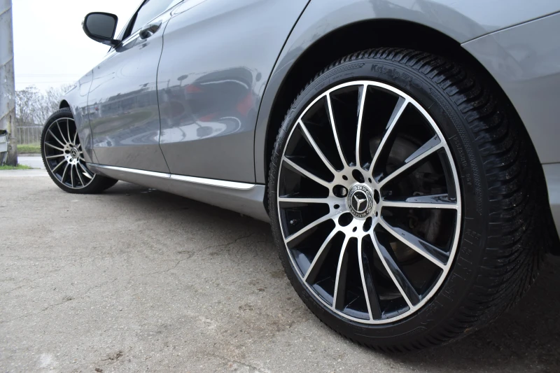 Mercedes-Benz C 220 SPORT-LINE* FULL-LED-FRONT-ASSIST* SWAROWSKI, снимка 2 - Автомобили и джипове - 53293940