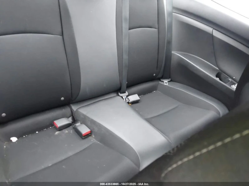 Honda Civic 2.0L I-4 DOHC, VVT, 158HP Front Wheel Drive, снимка 13 - Автомобили и джипове - 53514119