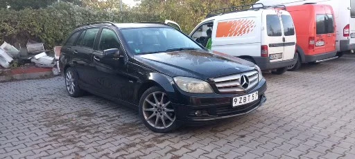 Mercedes-Benz C 220 2.2 CDI, снимка 2 - Автомобили и джипове - 53154409