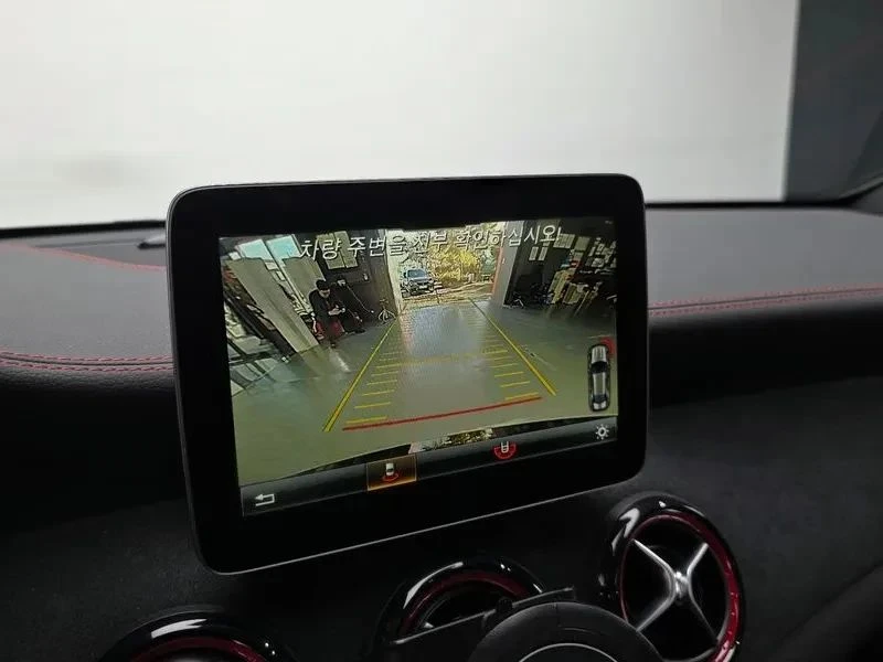 Mercedes-Benz CLA 45 AMG, снимка 15 - Автомобили и джипове - 56690366