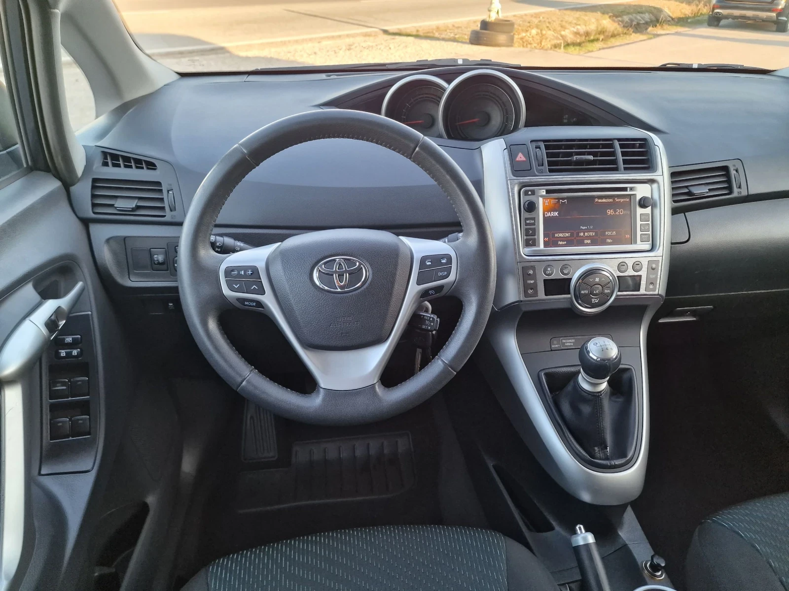 Toyota Verso 1.6i 132k.s. 6 speed NAVI - изображение 8