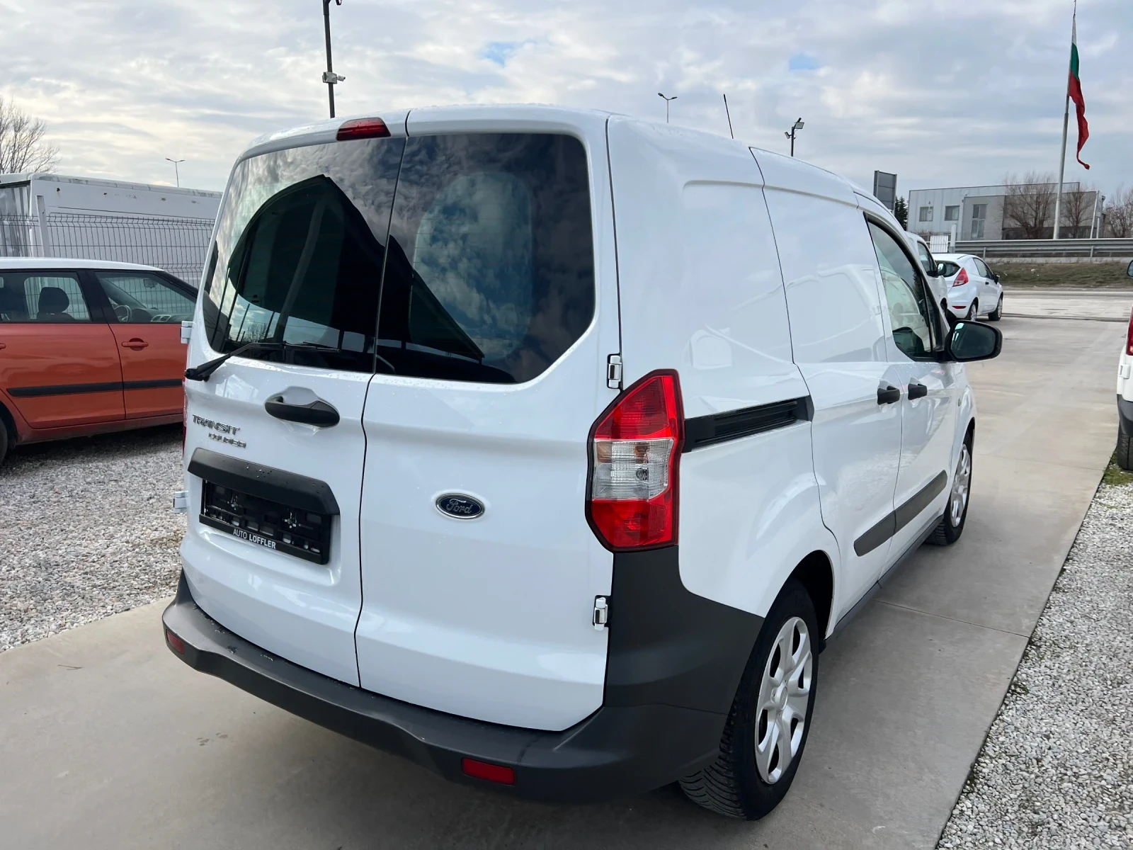 Ford Courier 1.5tdci-EURO6-КЛИМА - изображение 5