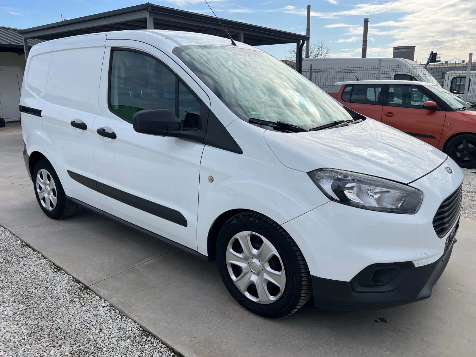 Ford Courier 1.5tdci-EURO6-КЛИМА - изображение 3