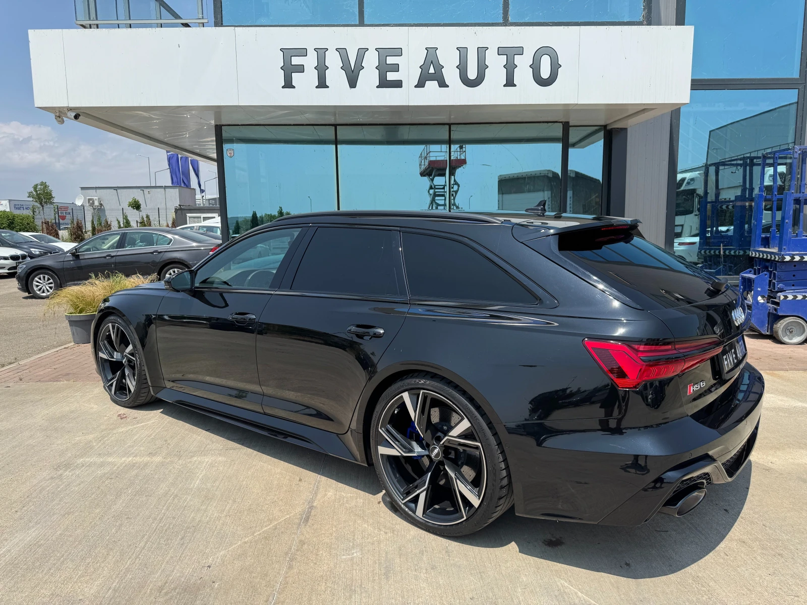 Audi Rs6 AVANT/CERAMIC BRAKE/DISTRONIC - изображение 7