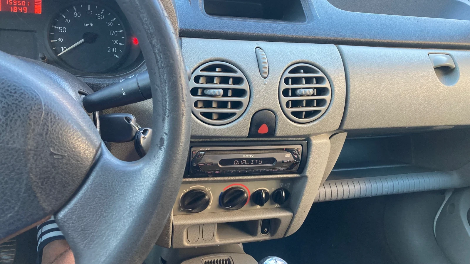 Renault Kangoo 1.5dci 68ps Климатик - изображение 9