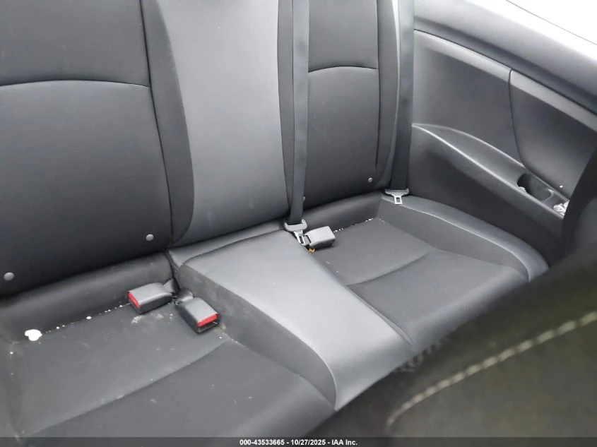 Honda Civic 2.0L I-4 DOHC, VVT, 158HP Front Wheel Drive | Mobile.bg � ����������� 13