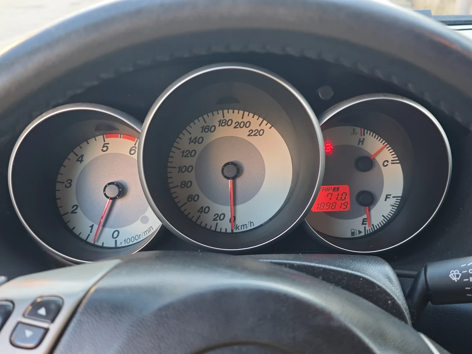 Mazda 3  - изображение 7