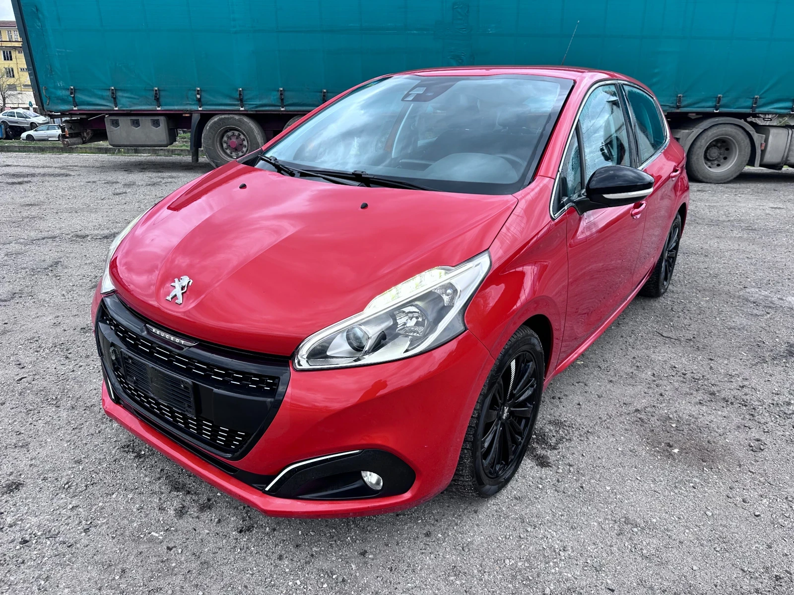 Peugeot 208 16HDI, снимка 2 - Автомобили и джипове - 54057548