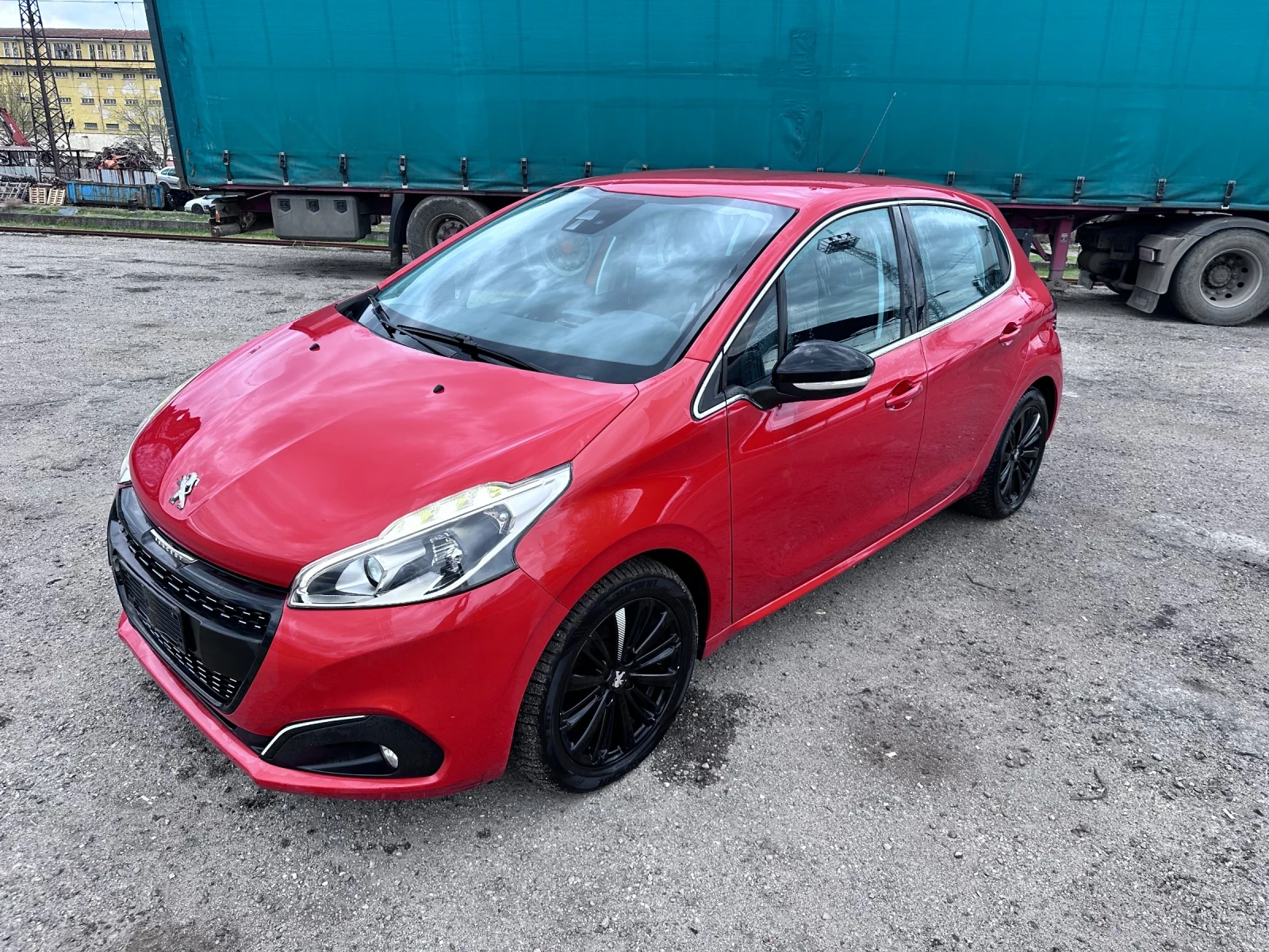 Peugeot 208 16HDI, снимка 9 - Автомобили и джипове - 54057548