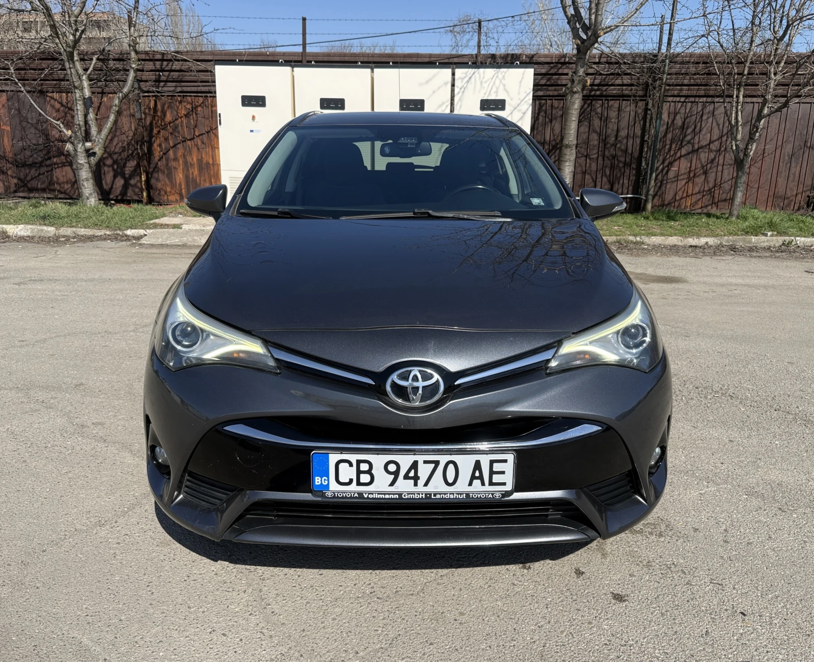 Toyota Avensis 1.6D4D EDITION S, снимка 2 - Автомобили и джипове - 54240539