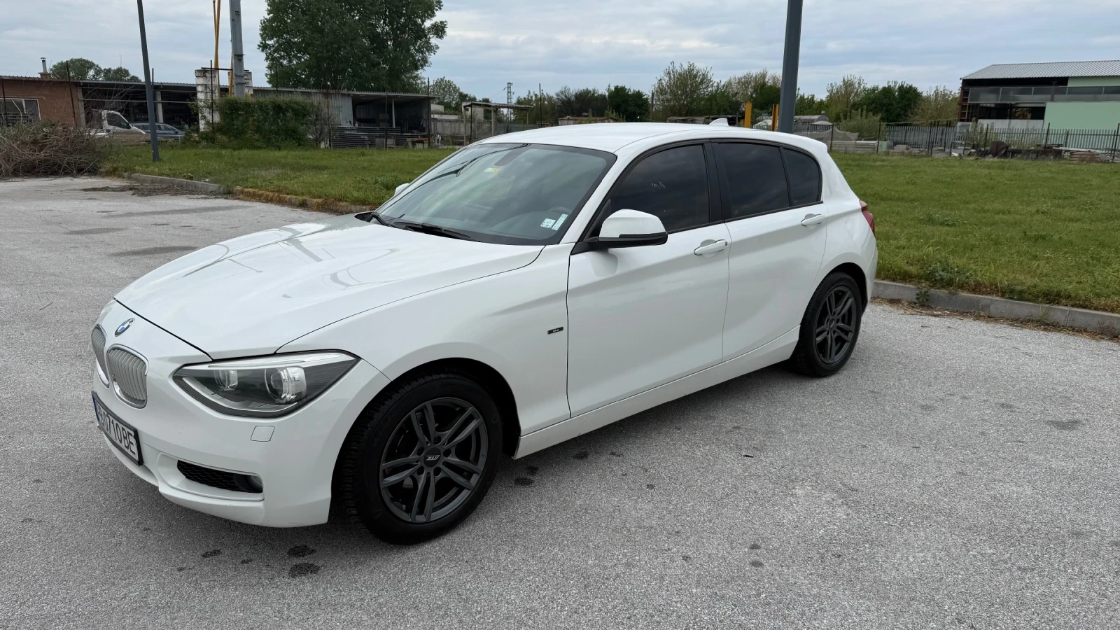BMW 118, снимка 3 - Автомобили и джипове - 54382362