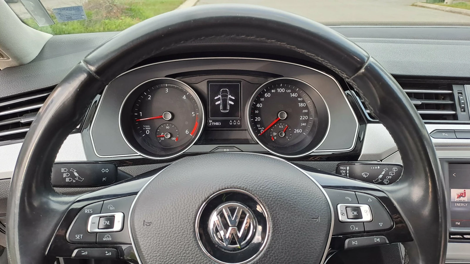 VW Passat B8 DSG, снимка 12 - Автомобили и джипове - 54496349