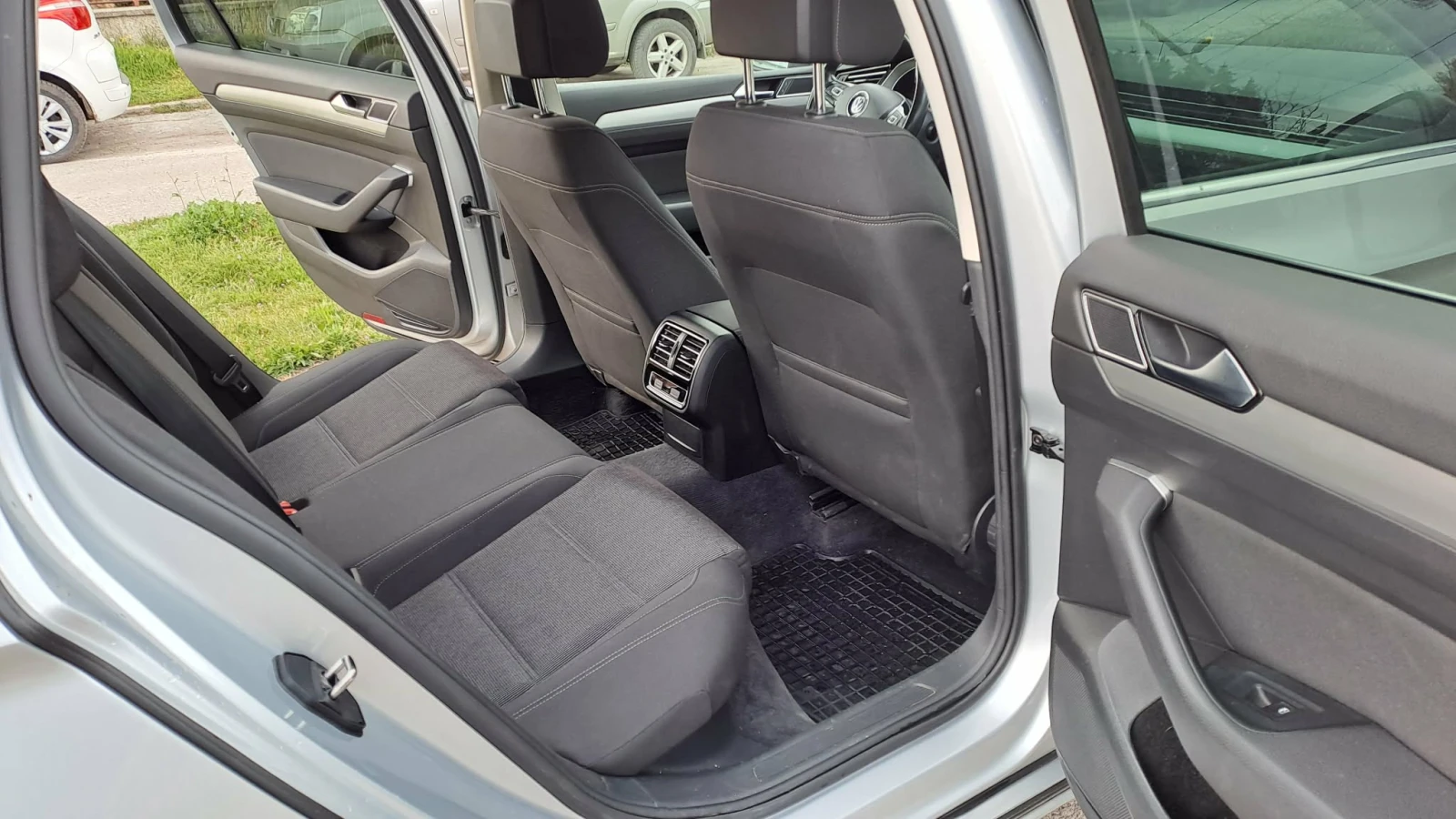 VW Passat B8 DSG, снимка 15 - Автомобили и джипове - 54496349