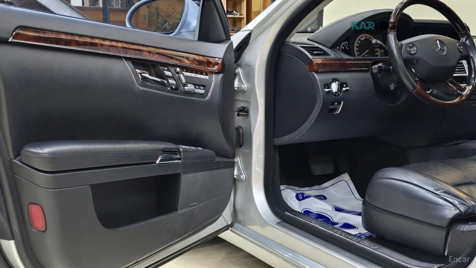 Mercedes-Benz S 500 LONG* 4MATIC* NIGHT VISION* PANO* ОБДУХВ* , снимка 13 - Автомобили и джипове - 54832940