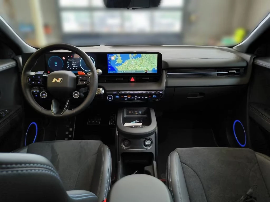 Hyundai Ioniq 5 4X4/609HP/84kWh/N-PERFORMANCE/HUD/360/KLESS/476z, снимка 10 - Автомобили и джипове - 54864876