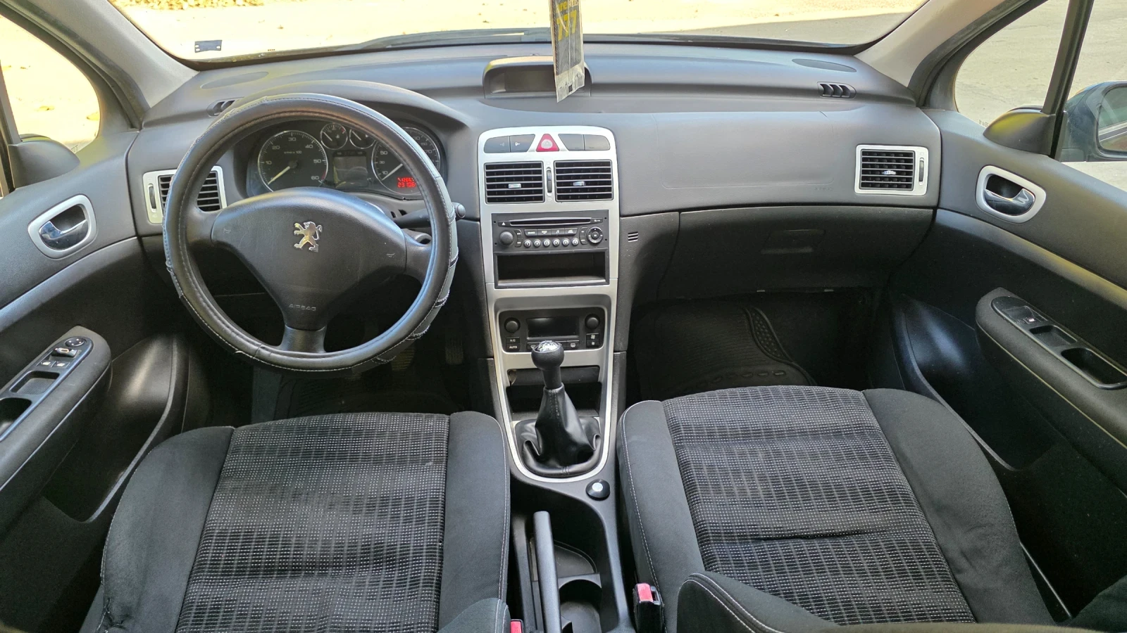 Peugeot 307 1.6 HDI, снимка 11 - Автомобили и джипове - 55532047