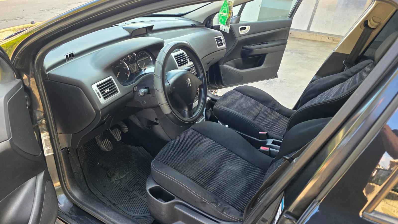 Peugeot 307 1.6 HDI, снимка 9 - Автомобили и джипове - 55532047