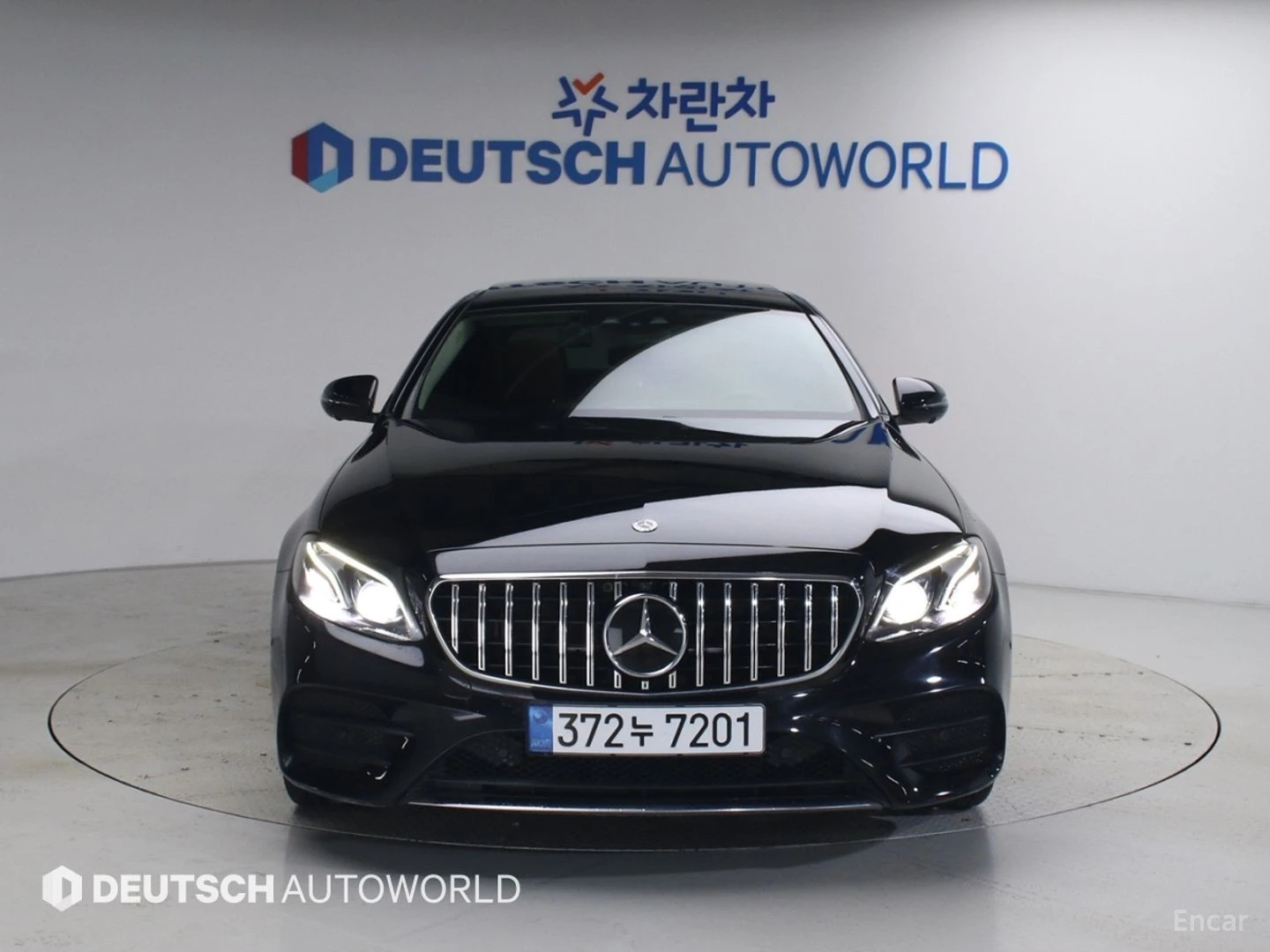 Mercedes-Benz E 350 4MATIC AMG* HUD* 360* КОЖА* НАВИ* ПАНО, снимка 3 - Автомобили и джипове - 55607116