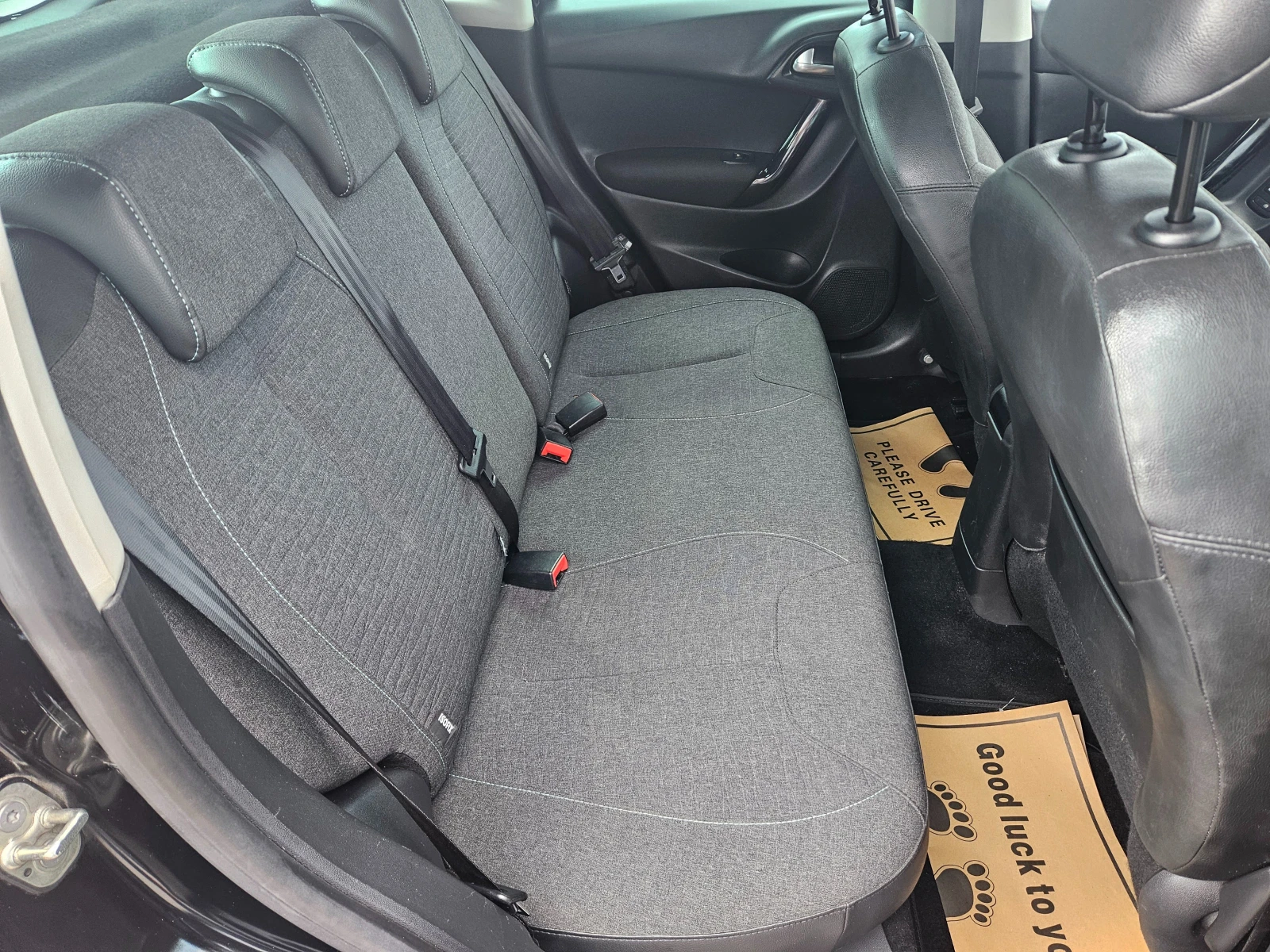 Citroen C3 1.6HDI EXCLUSIVЕ-LED ПАНОРАМА-НАВИГАЦИЯ-ПЕРФЕКТЕН, снимка 14 - Автомобили и джипове - 55803775