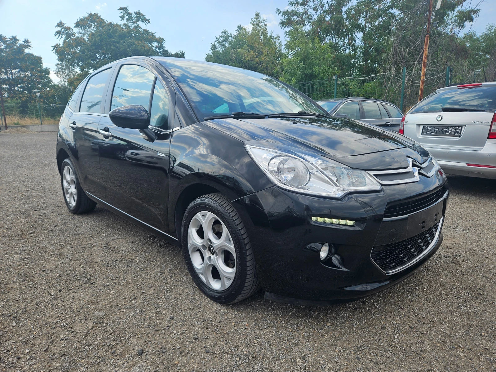 Citroen C3 1.6HDI EXCLUSIVЕ-LED ПАНОРАМА-НАВИГАЦИЯ-ПЕРФЕКТЕН, снимка 3 - Автомобили и джипове - 55803775