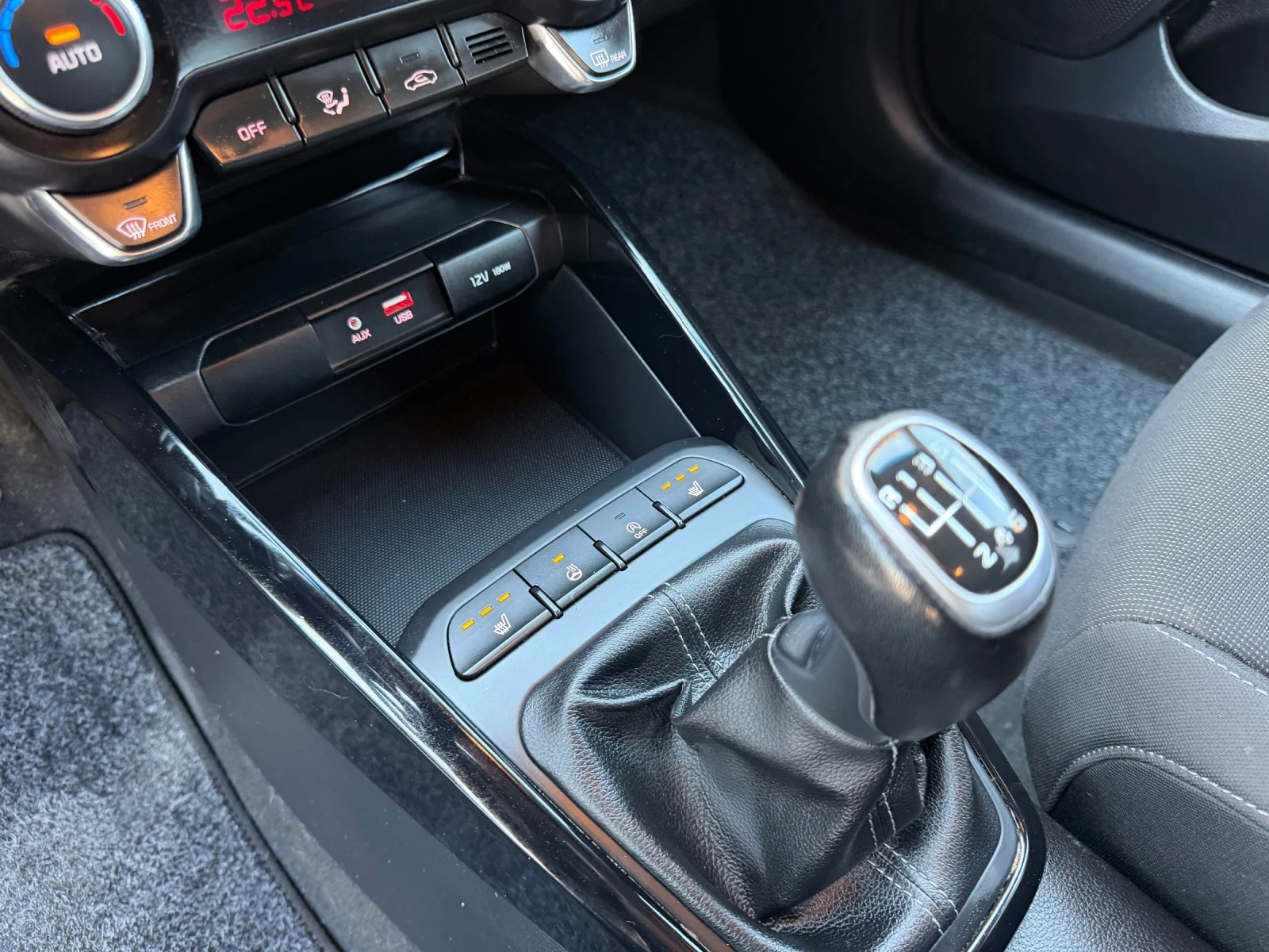 Kia Rio 1.4i 100к.с. MPI ГЕРМАНИЯ ТОП СЪСТОЯНИЕ, снимка 9 - Автомобили и джипове - 56230436