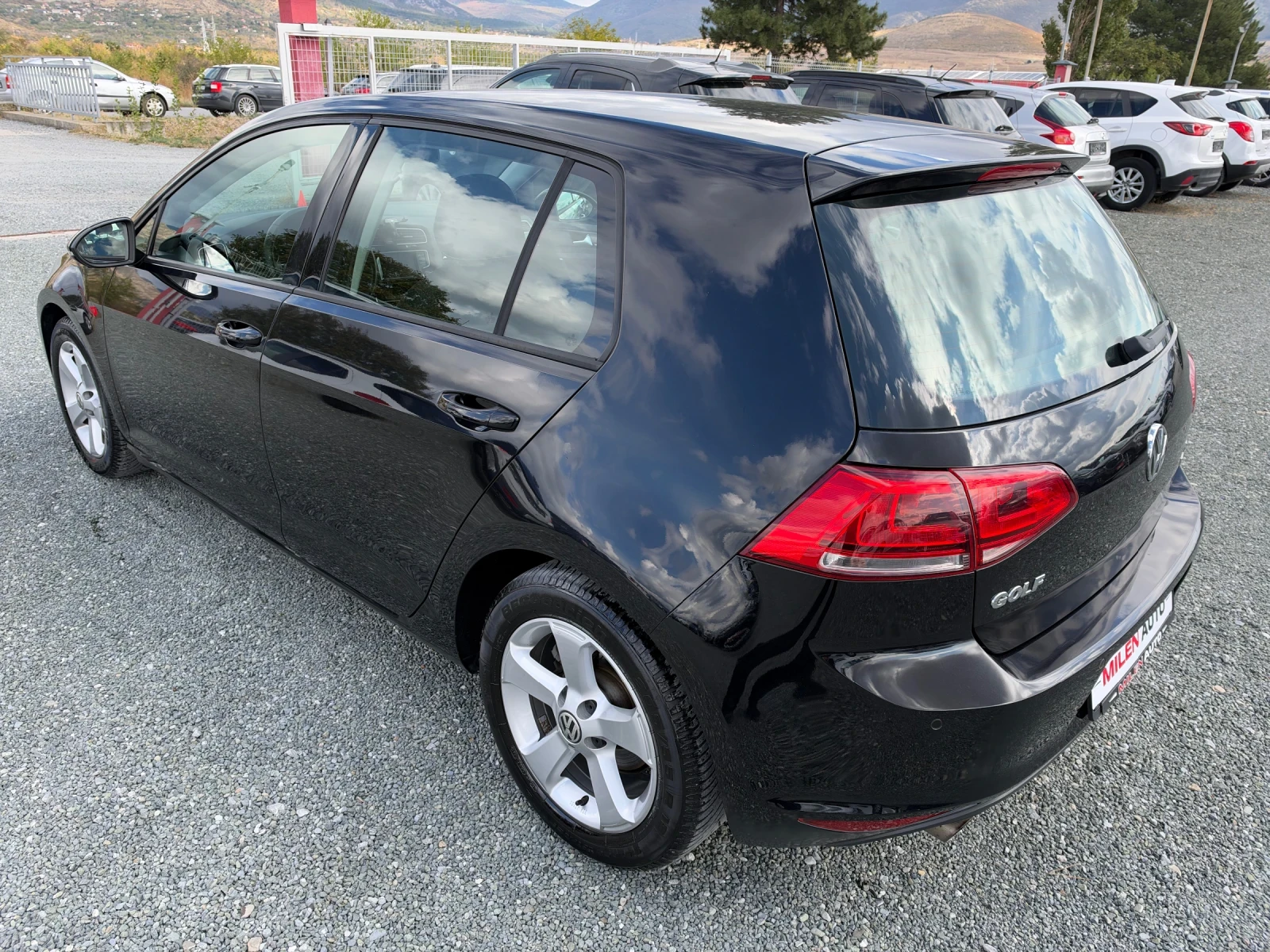 VW Golf (KATO НОВА), снимка 8 - Автомобили и джипове - 56531045