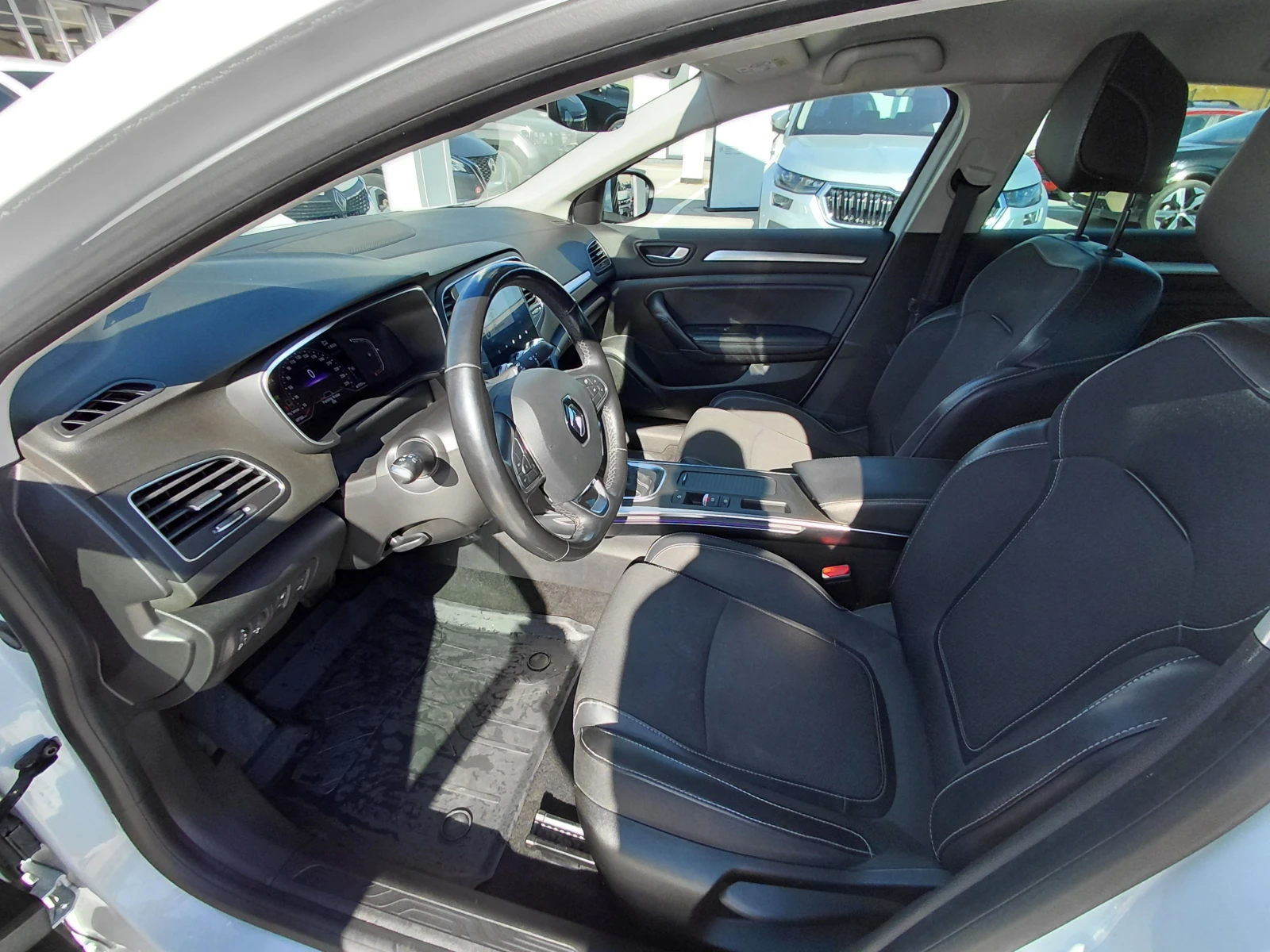 Renault Megane 1.5 dCi/115к.с/Intens, снимка 12 - Автомобили и джипове - 56625399