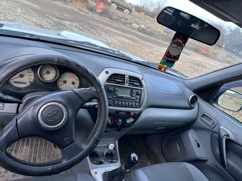 Toyota Rav4, снимка 9 - Автомобили и джипове - 48465153