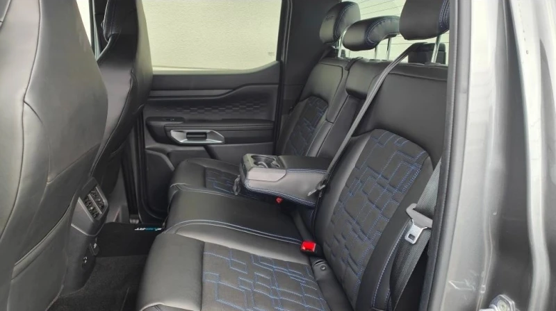 Ford Ranger MS-RT* 360 CAM* B&O* LED* DISTR* KEYLESS* , снимка 13 - Автомобили и джипове - 50550607