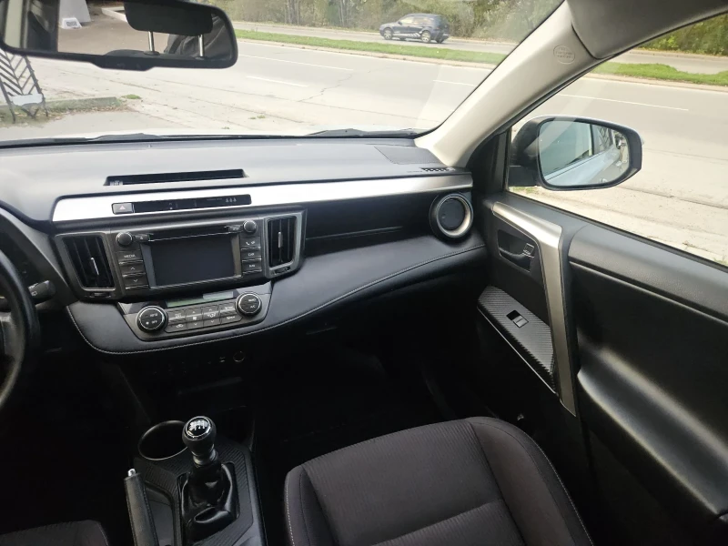 Toyota Rav4 2.2d4-d---4x4---navi, снимка 10 - Автомобили и джипове - 52282116