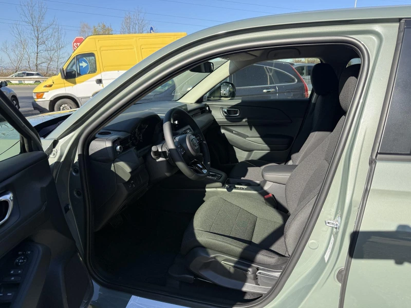 Honda Hr-v 1, 5 i-MMD e:HEV, снимка 10 - Автомобили и джипове - 52536113