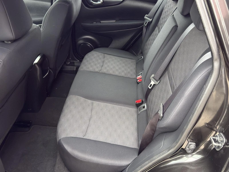 Nissan Qashqai 1.5 dci &#39;TOP&#34;, снимка 9 - Автомобили и джипове - 52646643