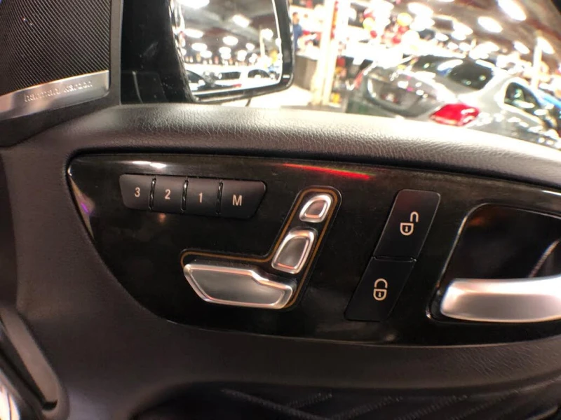 Mercedes-Benz GLE 43 AMG NIGHT PACK* HARMAN* PANO* 360* AMBIENT* KEYLESS GO, снимка 11 - Автомобили и джипове - 52962881