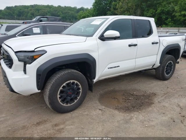 Toyota Tacoma TOYOTA TACOMA TRD * АВТО КРЕДИТ *  - изображение 2