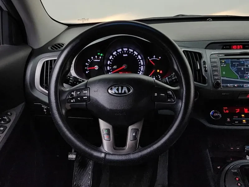 Kia Sportage R Diesel 2Wd Trendy, снимка 13 - Автомобили и джипове - 56212984