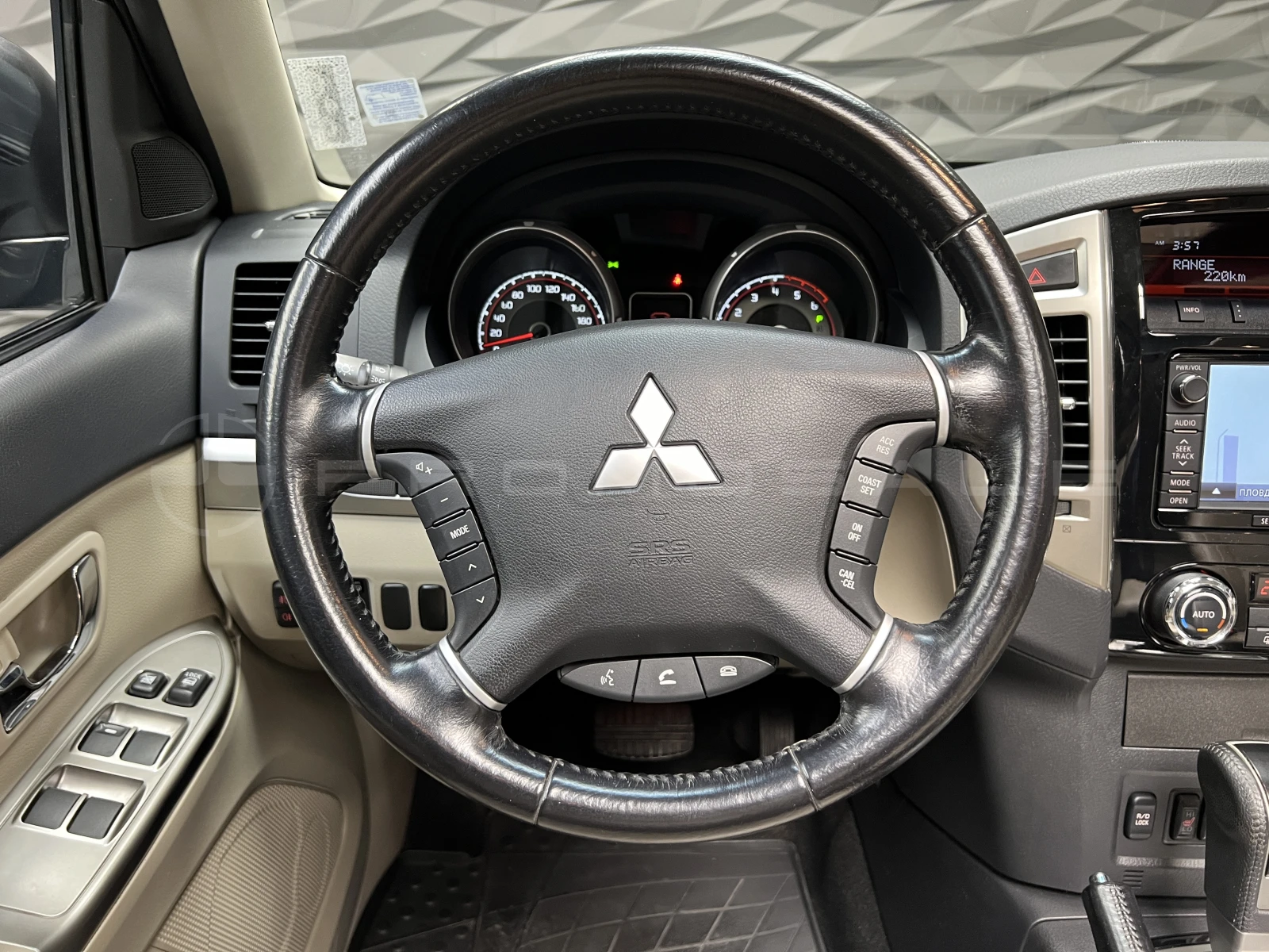 Mitsubishi Pajero 3.2 DI-D 16V 4WD - изображение 6