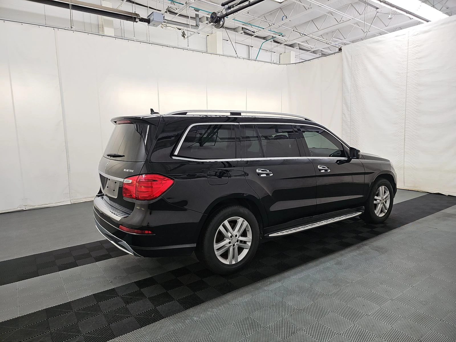 Mercedes-Benz GL 350 BlueTEC 4MATIC* Harman/Kardon* Щори* ТВ* Пано*  - изображение 4