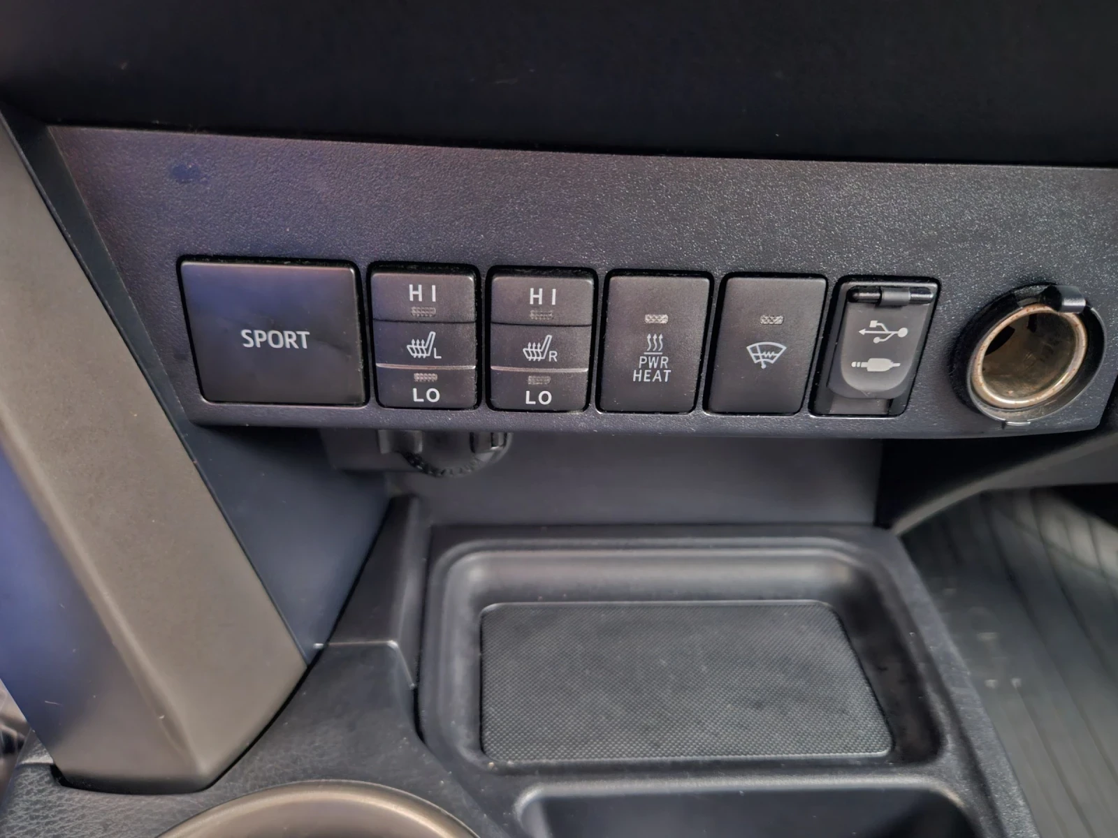 Toyota Rav4 2.2d4-d---4x4---navi | Mobile.bg   16